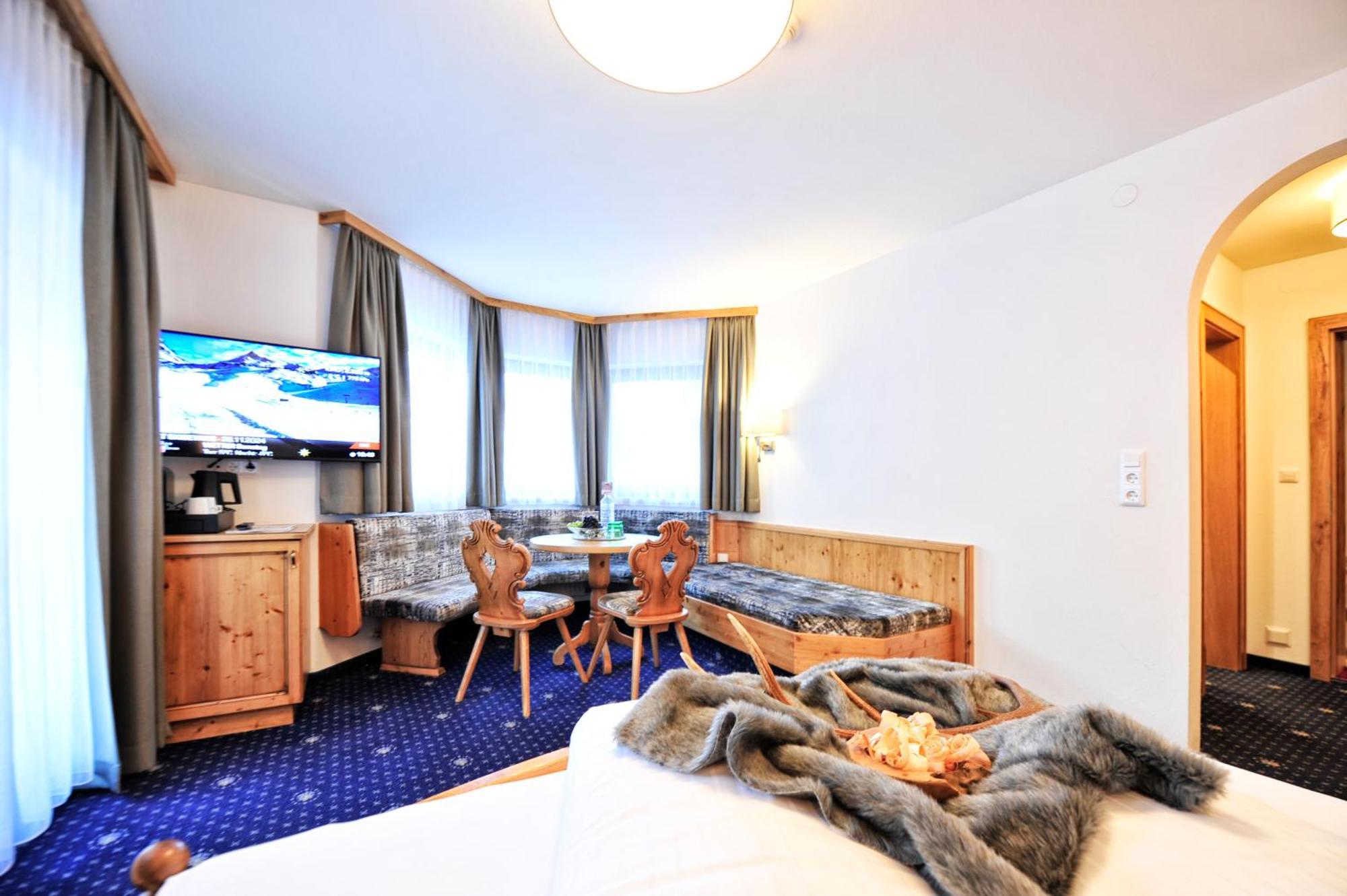 Hotel Garni Bellevue Ischgl Buitenkant foto