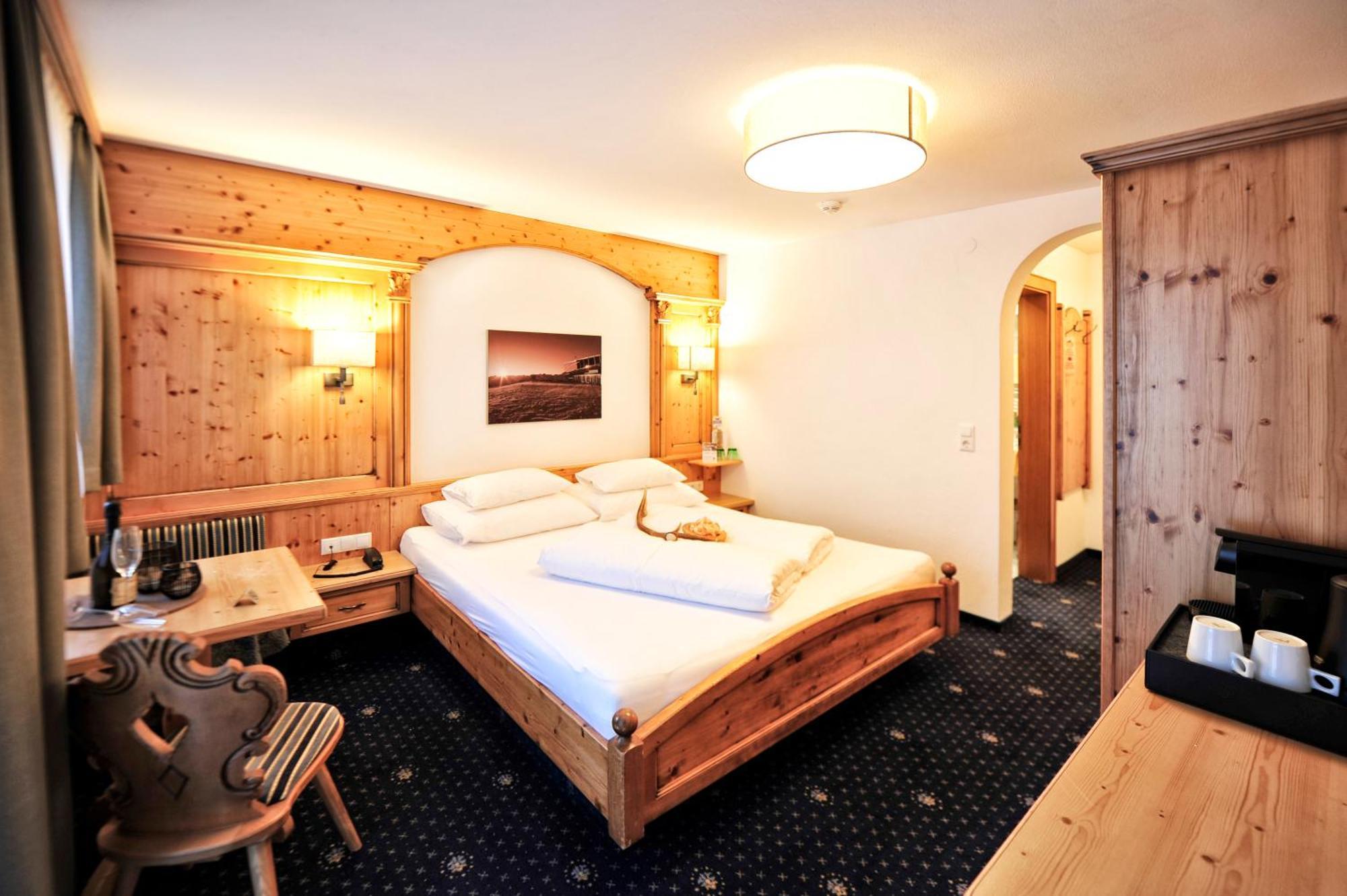 Hotel Garni Bellevue Ischgl Buitenkant foto