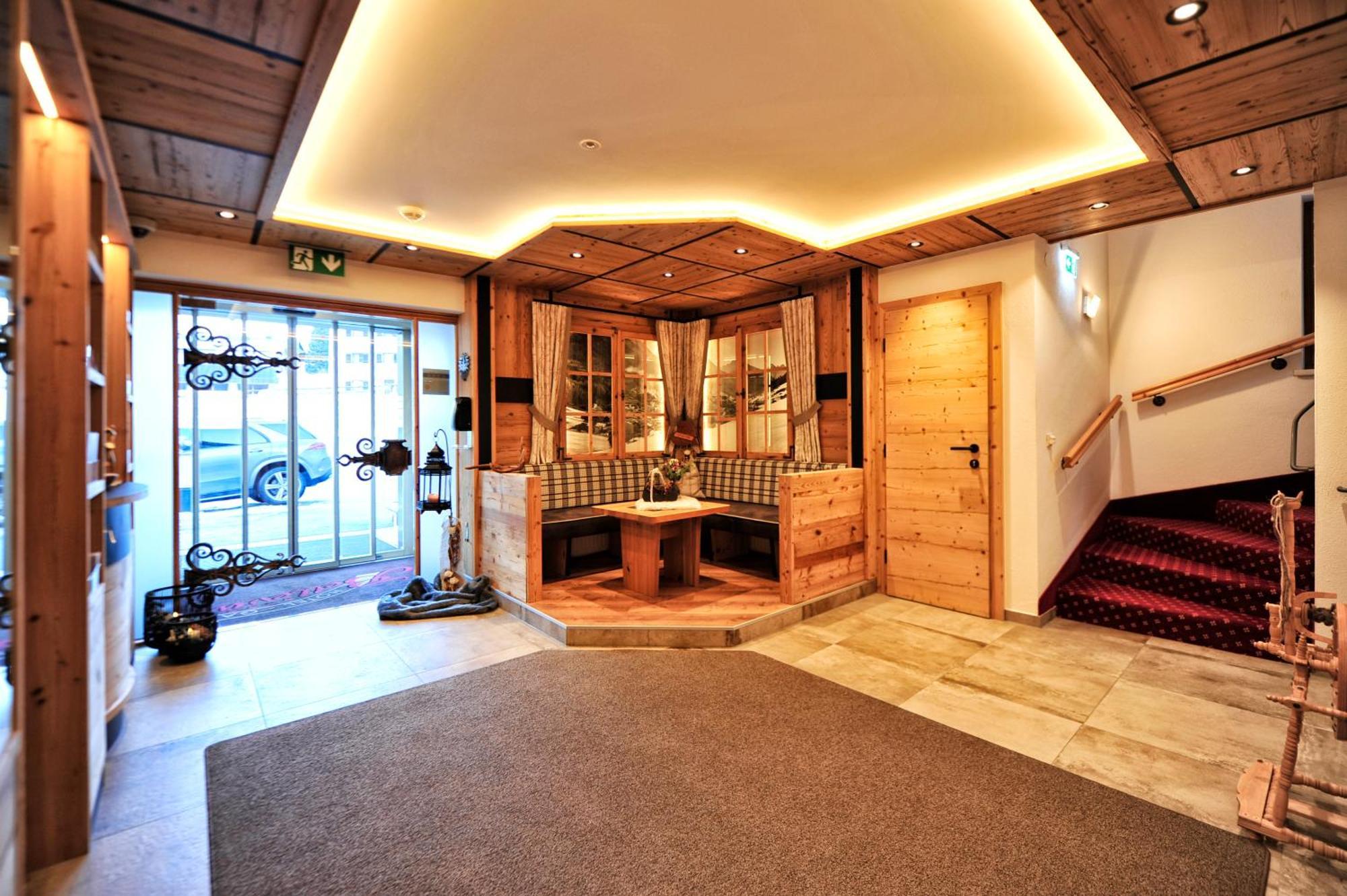 Hotel Garni Bellevue Ischgl Buitenkant foto